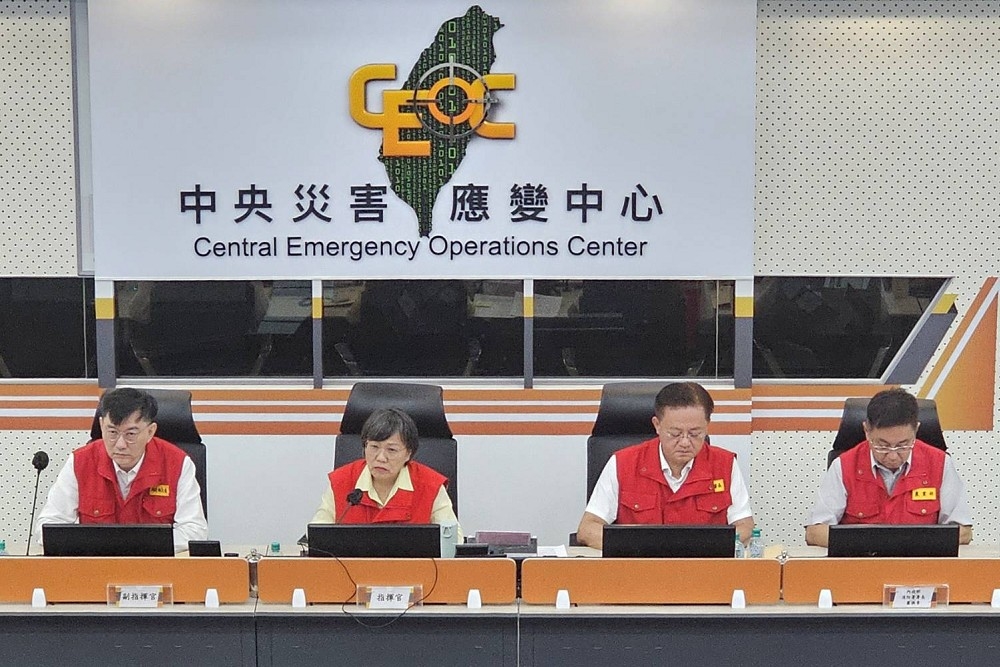 強颱巴威逼近! 內政部:全台佈署6662名救災人力升級救災韌性 15 強颱巴威逼近! 內政部:全台佈署6662名救災人力升級救災韌性 14