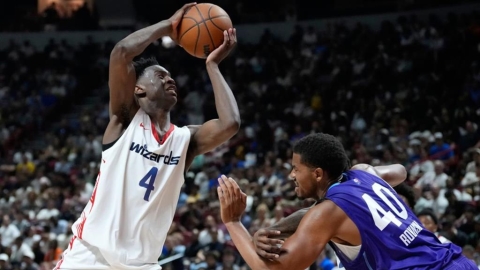 NBA(影)／天賦滿點！新科狀元神龍擺尾「一打三爆扣」巫師一票明星隊友場邊看