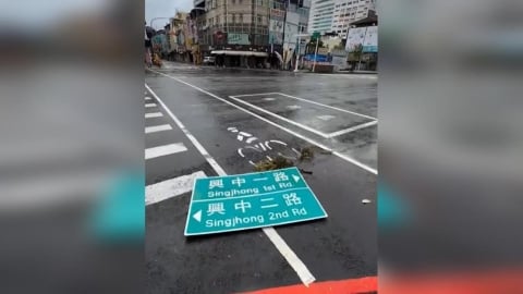 巴威吹出災情!高雄大樓磁磚崩落、路牌倒地 驚悚畫面曝光