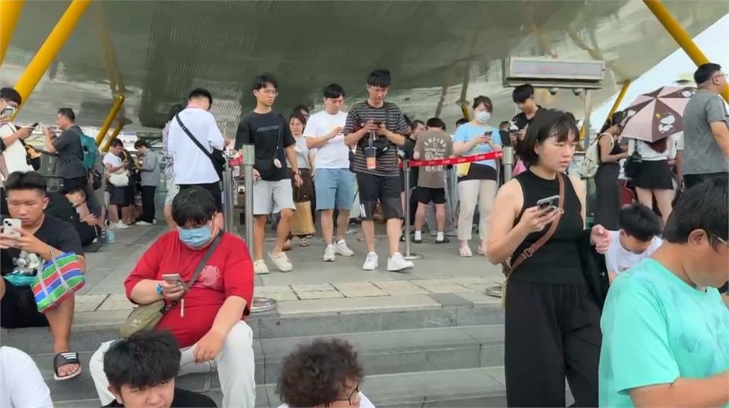 PokemonGO十週年活動強碰颱風 各地寶友不畏風雨齊聚抓「這隻」