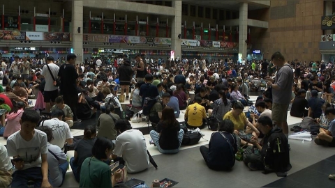 PokemonGO十週年活動強碰颱風 各地寶友不畏風雨齊聚抓「這隻」