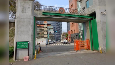 巴威遠離!北市水門下午5時起陸續開放 華翠、敦南水門清理完成