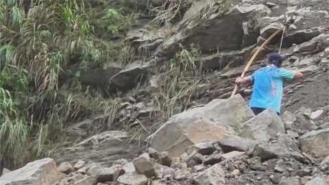 巴威豪雨成災！路基慘遭淘空　「2縣市」偏鄉14日停班課