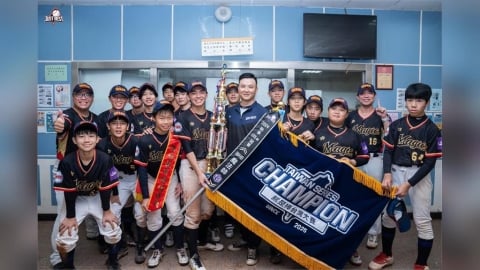 就是棒春季台灣大賽》雨神攪局U15冠軍戰！WHB魔法師險勝奪冠