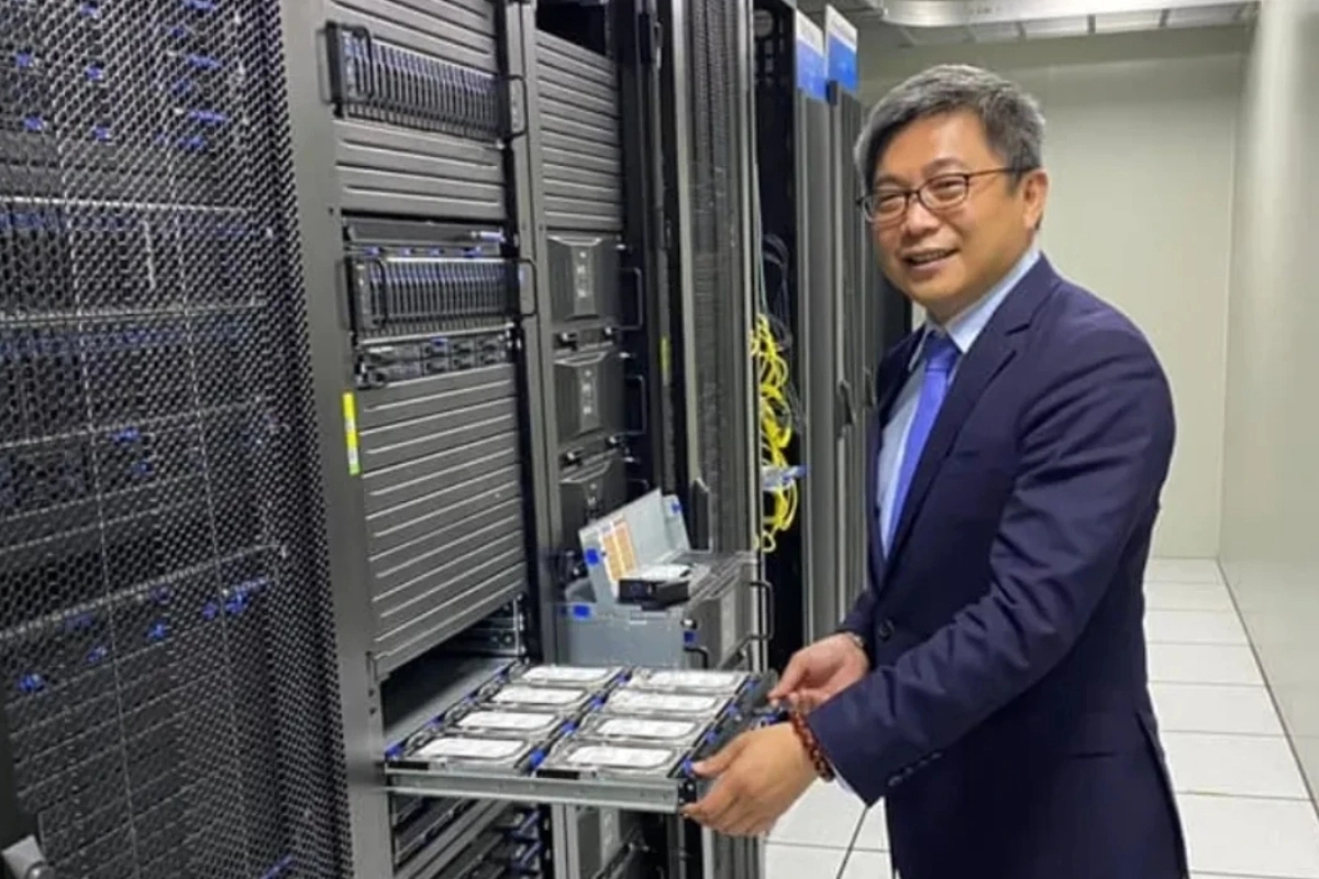 針對台南市政府前經濟發展局局長陳凱凌(圖)違法失職一事,監委蔡崇義、林國明、王麗珍申請自動調查。(取自陳凱凌臉書)