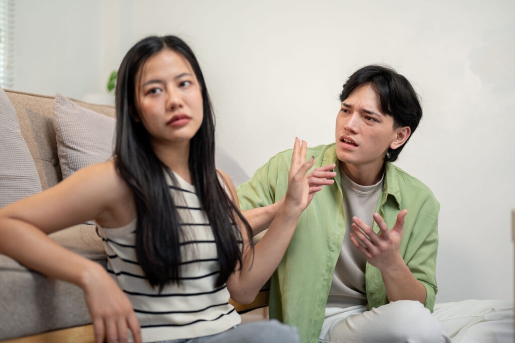 如果一個人傷害了妳,事後只用一句輕飄飄的對不起就想翻篇,那他下次絕對還會再犯。圖/123RF圖庫