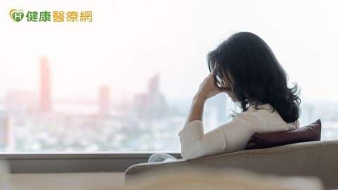 憂鬱症治療卡關?醫解析腦刺激治療新選擇