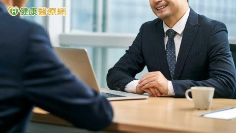 一天一次正向聊天與提升幸福感有關 專家揭8大常見聊天地雷