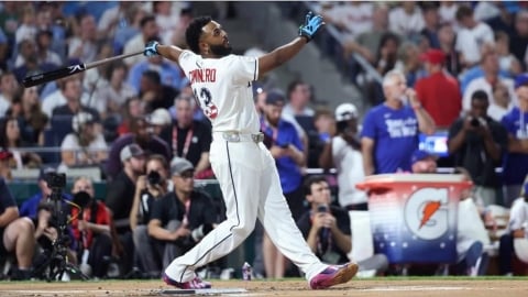 MLB(影)／490英尺炸裂還不夠看！卡米內羅下一棒轟出491　怪力全壘打秒換人