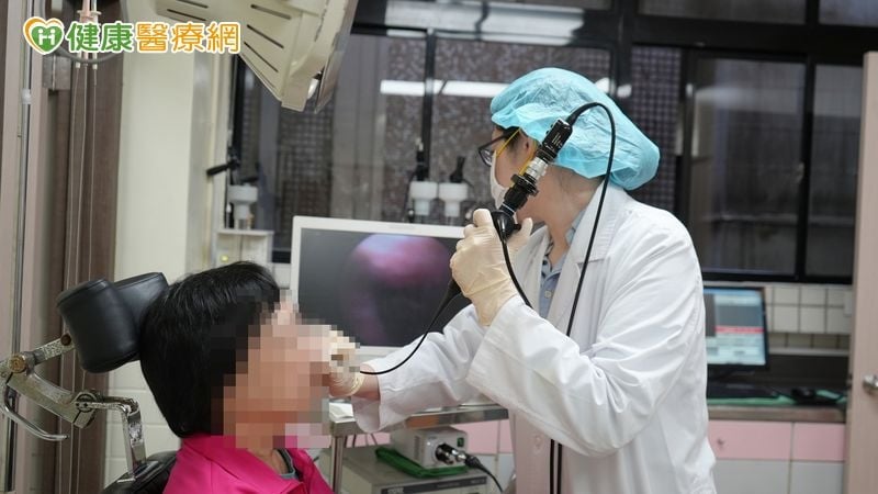 過敏性鼻炎反覆鼻塞、流鼻水　醫：部分患者可評估手術治療