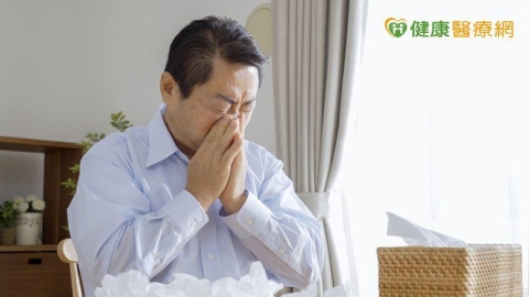 過敏性鼻炎反覆鼻塞、流鼻水 醫:部分患者可評估手術治療