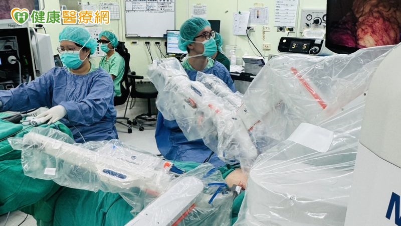 胃癌手術怎麼選?醫解析腹腔鏡、機械手臂差異 是否適合仍須醫師評估