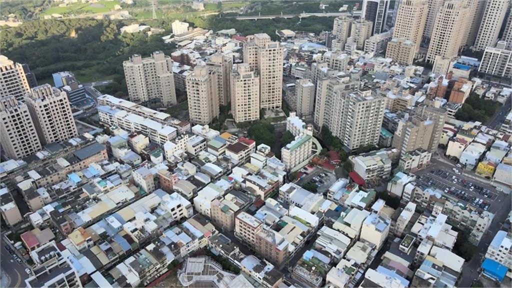 北漂砸2萬租房太傻?她嘆「40歲恐無家可歸」 網喊:回鄉薪水更低