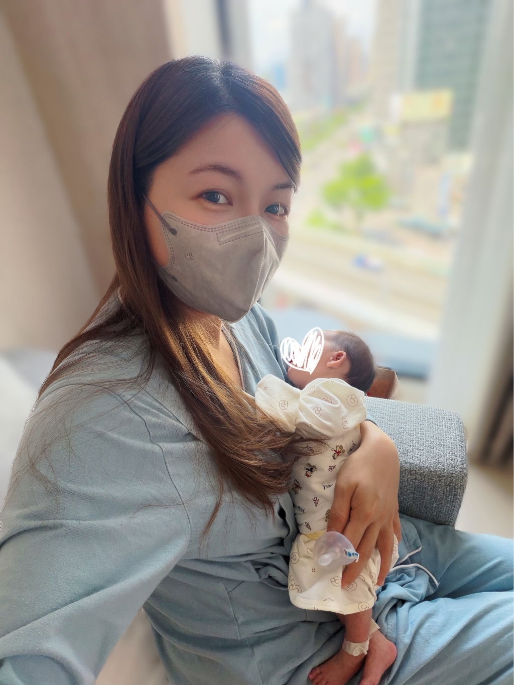 謝京穎產後「零修圖」真實身材遭拍!深夜崩潰認「慘不忍睹」吐雙胞胎媽心聲