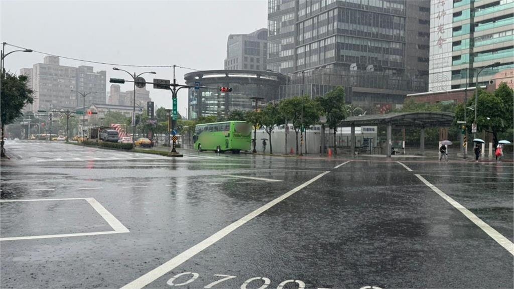 全台熱飆36度氣溫烤番薯!午後防劇烈雷雨 「這時間」起高壓西伸、雨勢稍緩