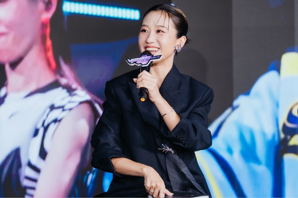《VPOP ASIA》Lulu「對空氣主持」 崩潰自嘲像瘋子：恨不得有100個評審