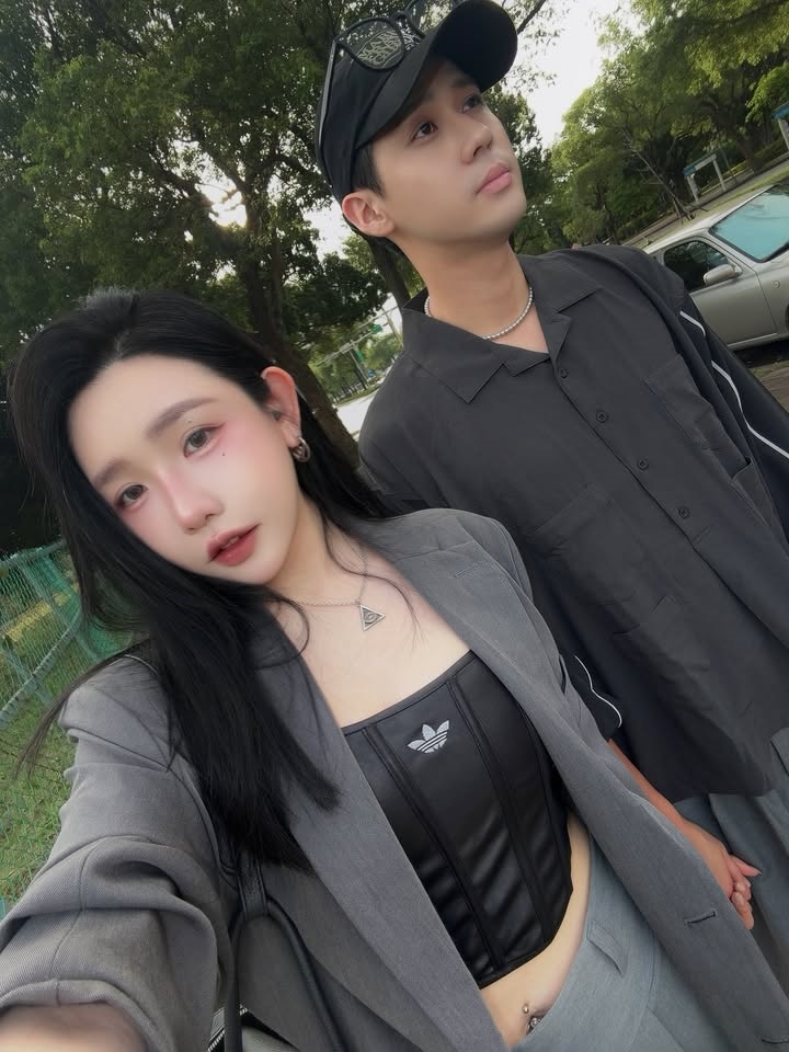 婚後傳喜訊？許允樂現身西門直擊「豐盈身形」　李玉璽經紀公司出面回應