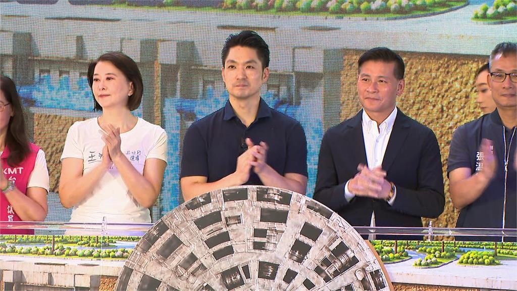 問食安跳針喊高雄有驗嗎 開憤怒技?蔣萬安被酸問A答B