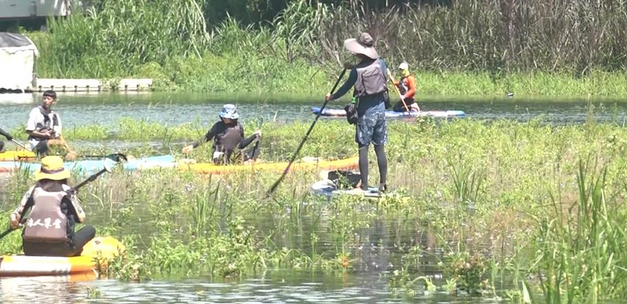守護日月潭! 「SUP淨潭」做公益 清出160公斤廢棄物「塑膠占一半」