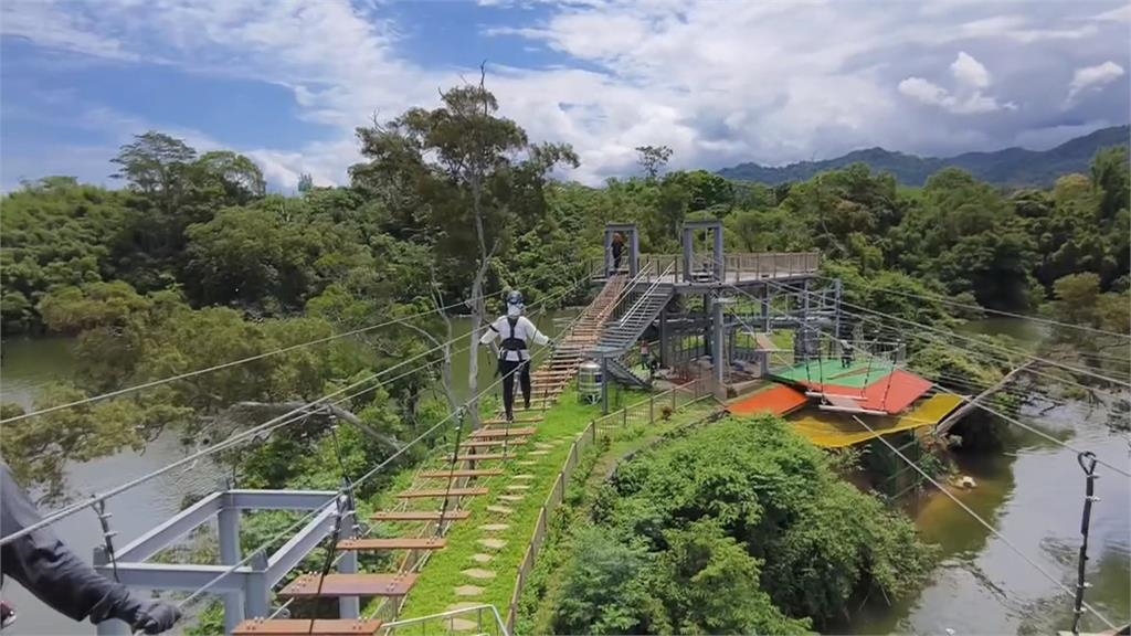 飛越明德水庫飽覽湖光山色! 330公尺高空滑索挑戰膽量
