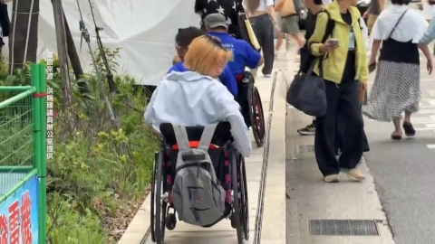 演唱會帳篷「霸道」 輪椅族被迫「倒退嚕」險象環生