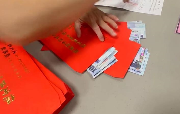 發錢!彰縣花壇鄉民各領6千元 線西鄉發每人2500元生活金