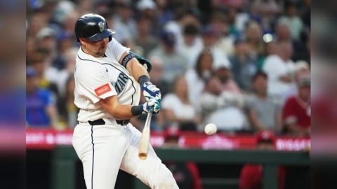 MLB(影)/上季60轟強打捕手本季被看扁!紅人故意四壞滿壘面對勞雷遭重擊