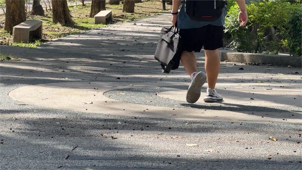 獨家/考醫師國考前「要先爬好漢坡」 考生、家長爆汗直呼崩潰