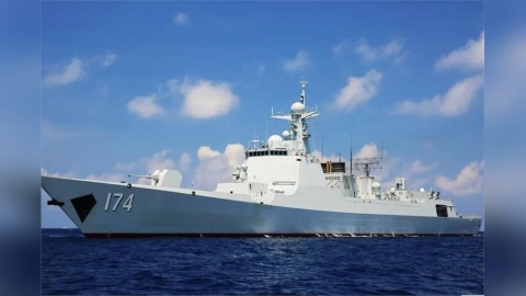 中俄軍艦首次在日本EEZ實彈演習 海自「五月雨」護衛艦警戒監視