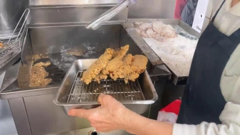 必比登推薦!高雄阿英排骨飯調漲5元 雞腿飯180元...網友:比天龍國貴