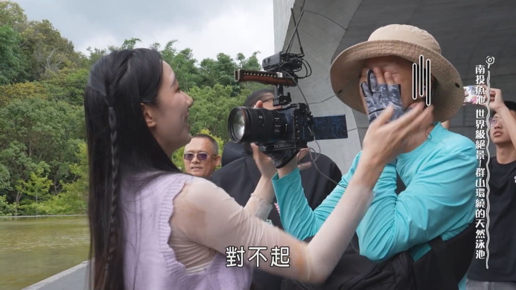檸檬錄影突暴衝!失控出手攝影師慘被打 她緊急道歉「過程全拍下」