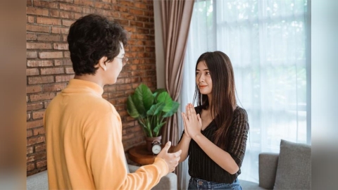 總是說「沒關係」的妳其實受夠了吧？低自我價值感的6個自傷行為