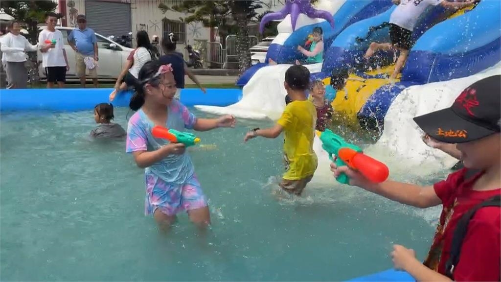 大暑吃大薯!台中宮廟備薯條、冰棒 供民眾大消暑氣