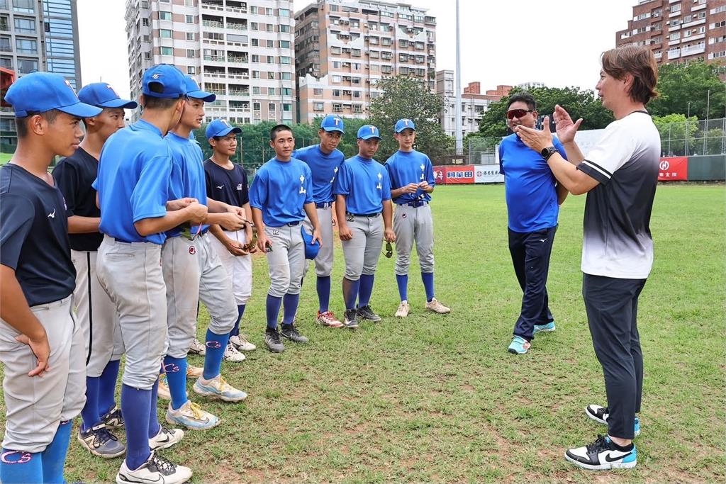 棒球/球星高志綱、官大元親自勉勵!「台灣棒球育才協會」力挺中山國中前進世界舞台