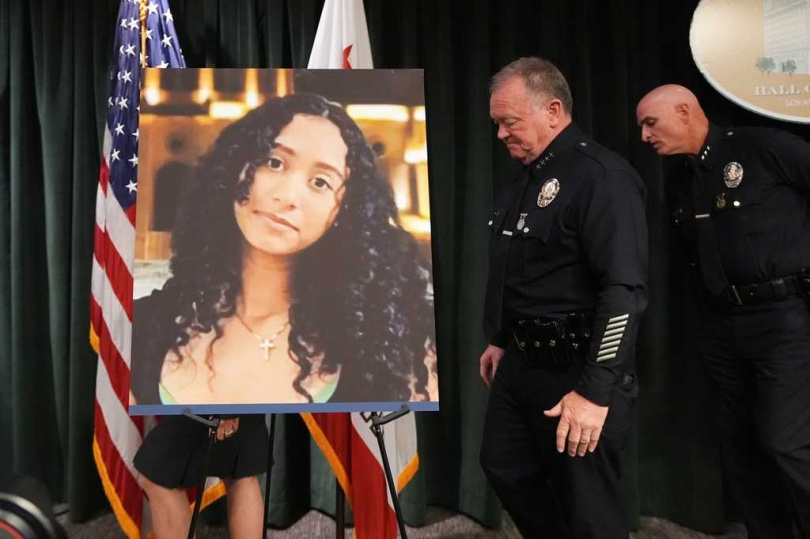 D4vd涉嫌殺害14歲少女案進入審前聽證，檢方提出DNA、手機訊息及照片等證據，試圖還原案發經過。