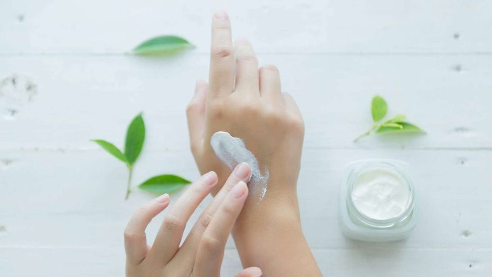 孩子異位性皮膚炎抓到睡不著？皮膚科解析反覆復發原因與治療新趨勢