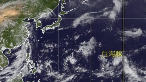 白海豚生成「路徑鬼轉北上」恐升級強烈颱風！專家1圖驚揭「三颱並存」現況