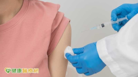 新冠單周增42重症、2死!疾管署估8月中旬達疫情高峰 籲快打疫苗