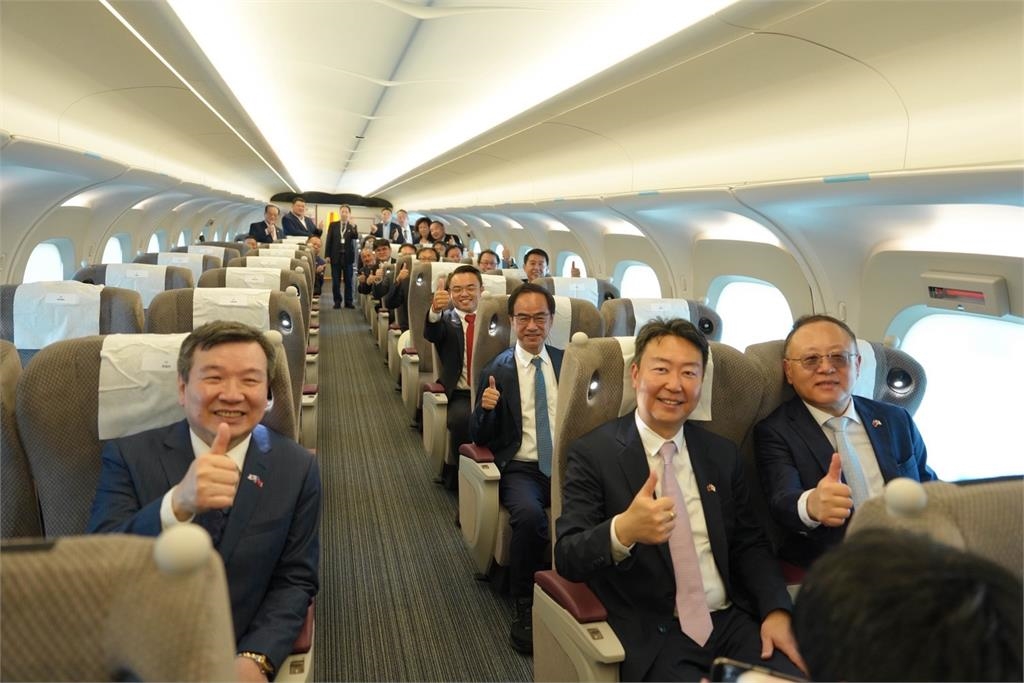 迎接高鐵N700ST新列車返台 史哲:首列明年7/1上線