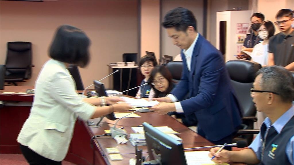 虐兒幼園「決策者」全身而退　家長怒吼：蔣萬安硬起來