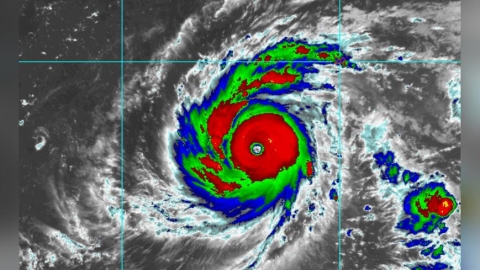 強颱白海豚「路徑西修」持續增大!直撲日本機率下降⋯恐靠近台灣一地區