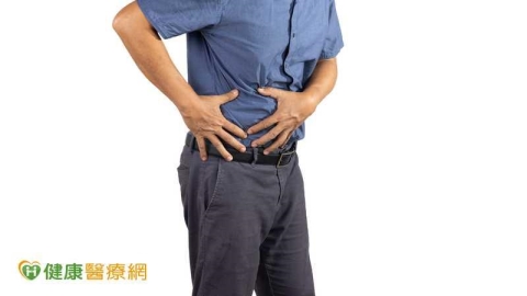 東野圭吾大腸癌病逝！醫揭早期症狀難察覺原因　別等腹痛才篩檢