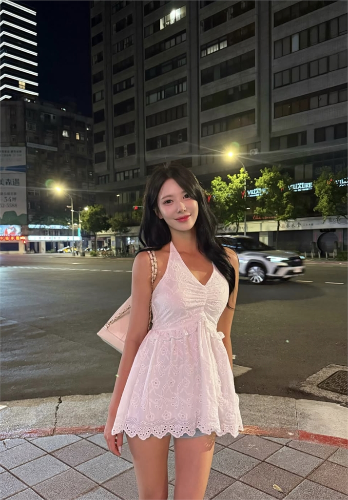 李多慧前隊長「名模女神」174公分逆天長腿登台!親揭外援可能性