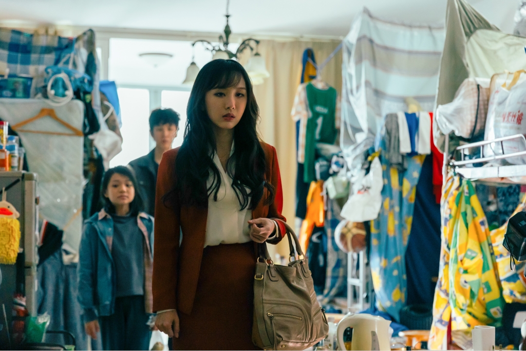 柯震東首演已婚人士！老婆是香港性感女星 15年前她就穿婚紗同台