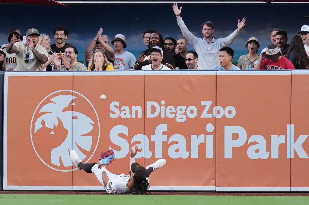 MLB(影)/不是冤家不聚首!迪佛斯一年內被小大帝士兩度上演全壘打搶劫秀