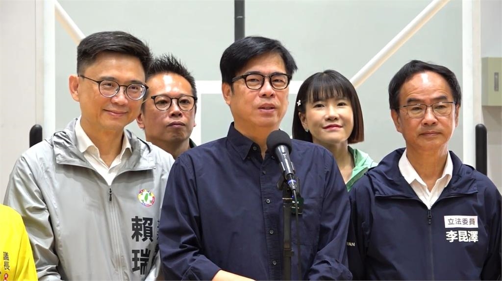 快新聞/重磅力挺!李洋立院被迫「罰站」 陳其邁為1事怒批藍白:該打屁股