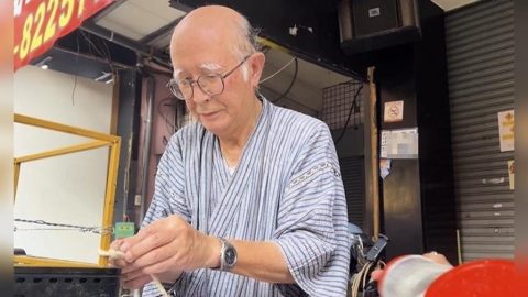 80歲的夜市人生! 日本爺爺逢甲賣烤糰子