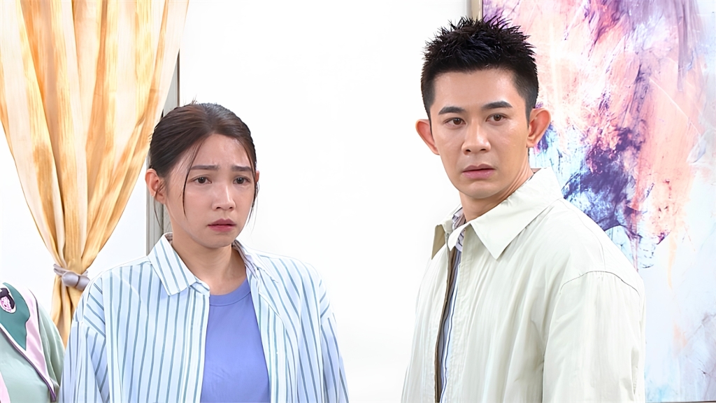 曾智希拋下《豆腐媽媽》不演了？驚喜現身「現身這節目」與梁赫群合體主持