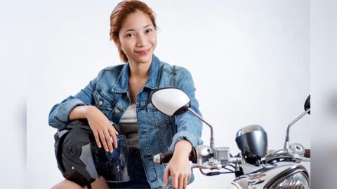 騎機車通勤6個防護技巧 讓妳告別壓扁髮型與底妝融化