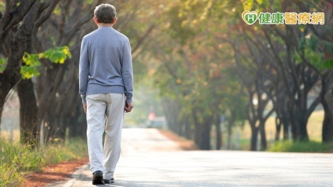 憂鬱症治療有新解!提升「期待」助改善「失樂症」:從5分鐘散步開始